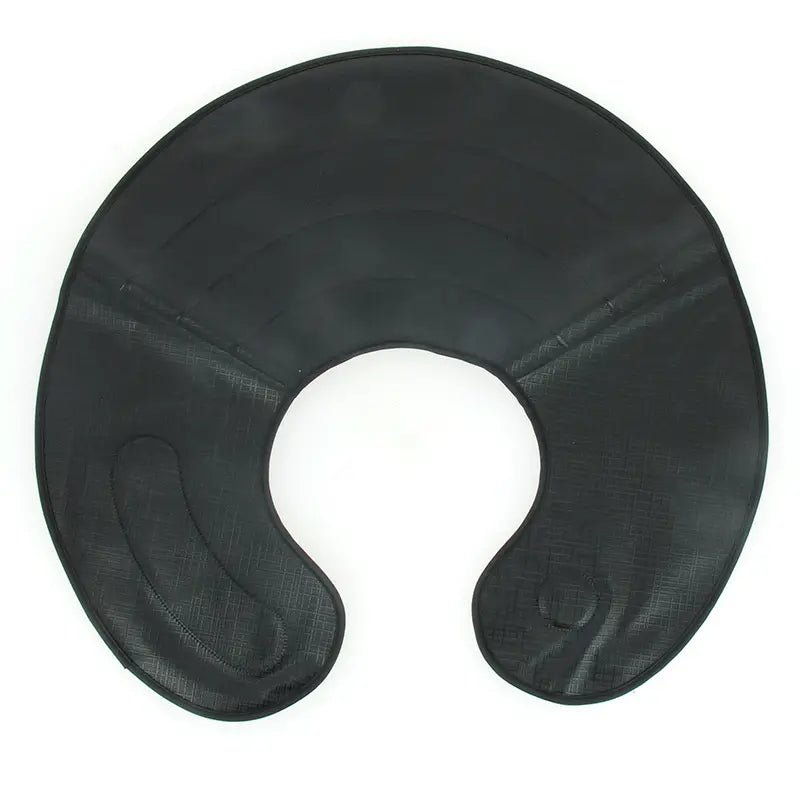 Cape de coupe Coiffeo à fermeture magnétique – Confort & maintien parfait - BEAUTEPRICE Cape de coupe Coiffeo à fermeture magnétique – Confort & maintien parfait Accessoires cheveux Coiffeo BEAUTEPRICE