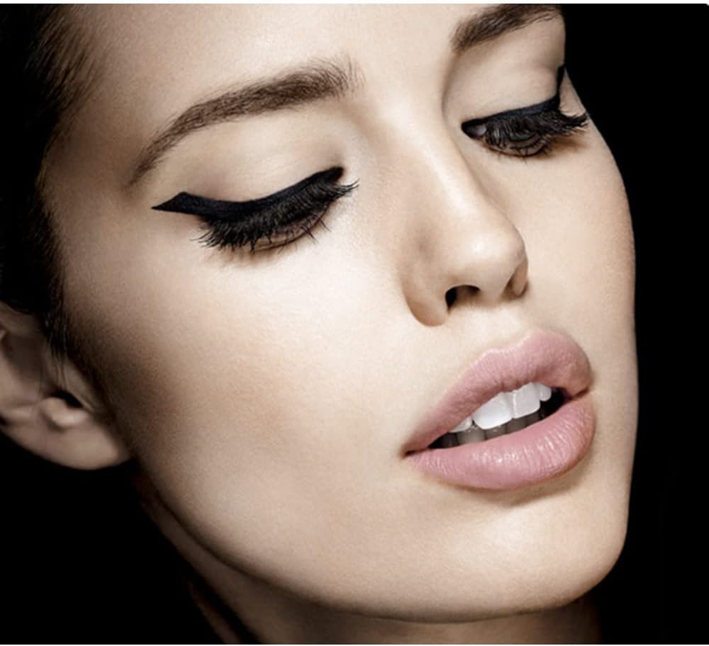 Gemey Maybelline – Eyeliner Liquide Mat Charcoal Black - BEAUTEPRICE Gemey Maybelline – Eyeliner Liquide Mat Charcoal Black BEAUTEPRICE BEAUTEPRICE